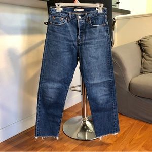 Levi’s Wedgie Straight Fit Women’s Jeans, Medium wash, Size 26